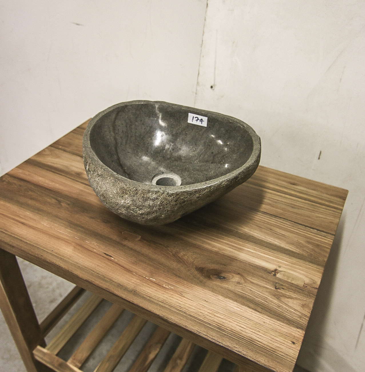 delivery table round Basin 15cm  L 174.  38cm, Number H W  Stone 33cm,